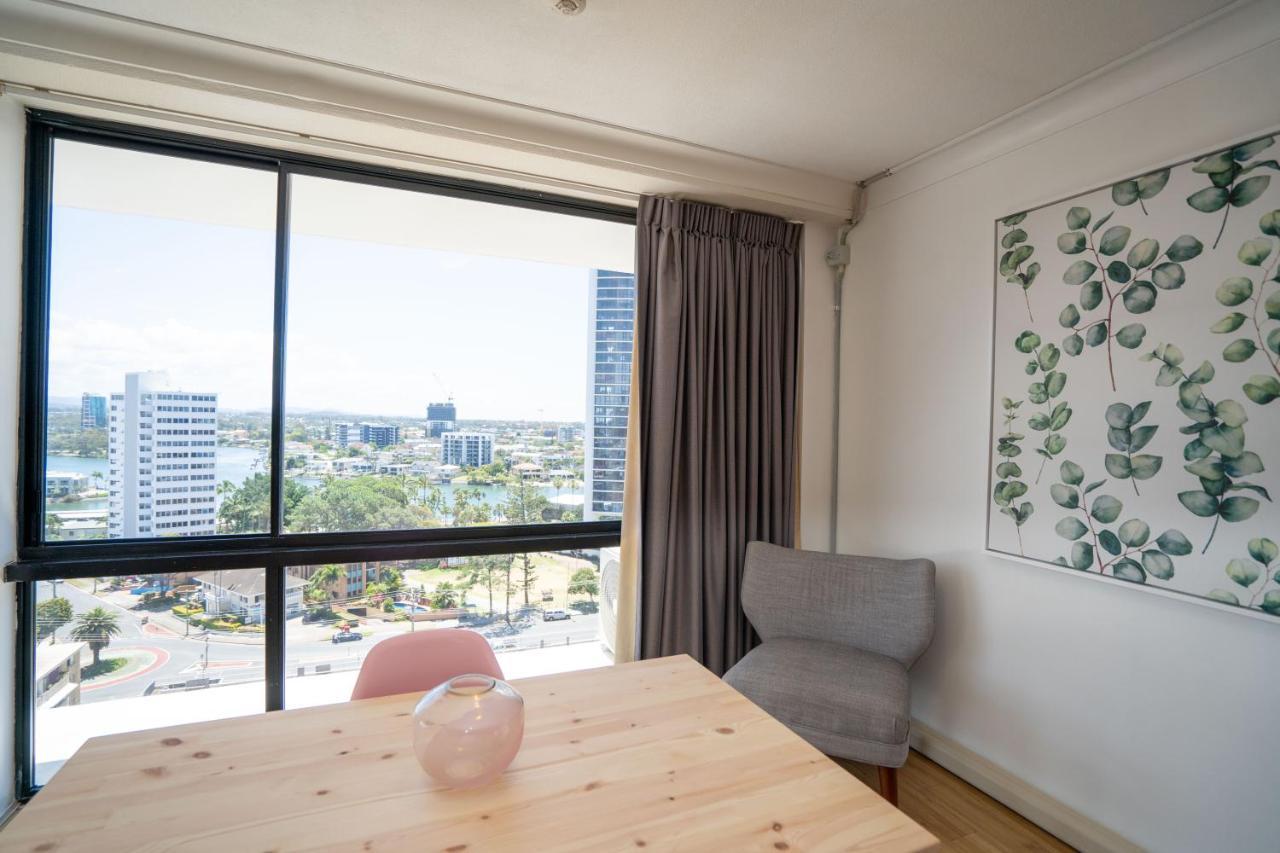 Large Surfers Paradise Apartment With Fantastic Views Gold Coast Ngoại thất bức ảnh